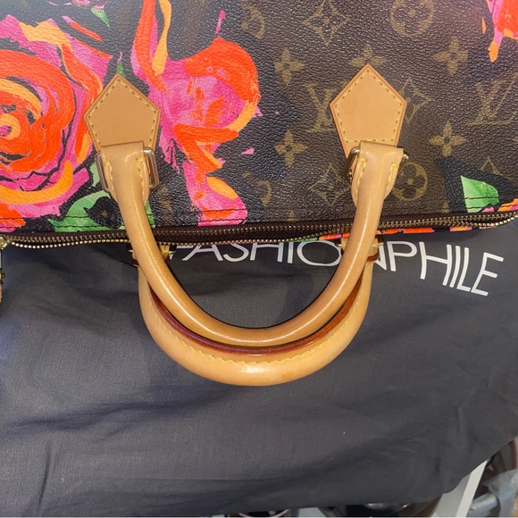 LOUIS VUITTON
Limited Edition Monogram Canvas Roses Speedy 30 Bag - Picture 5 of 8